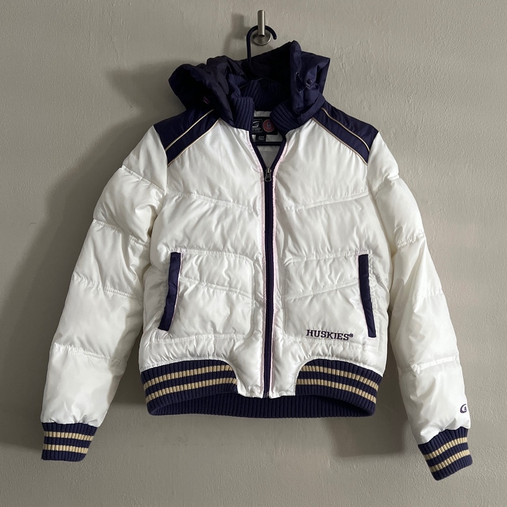 University of Washington retro puffer size small